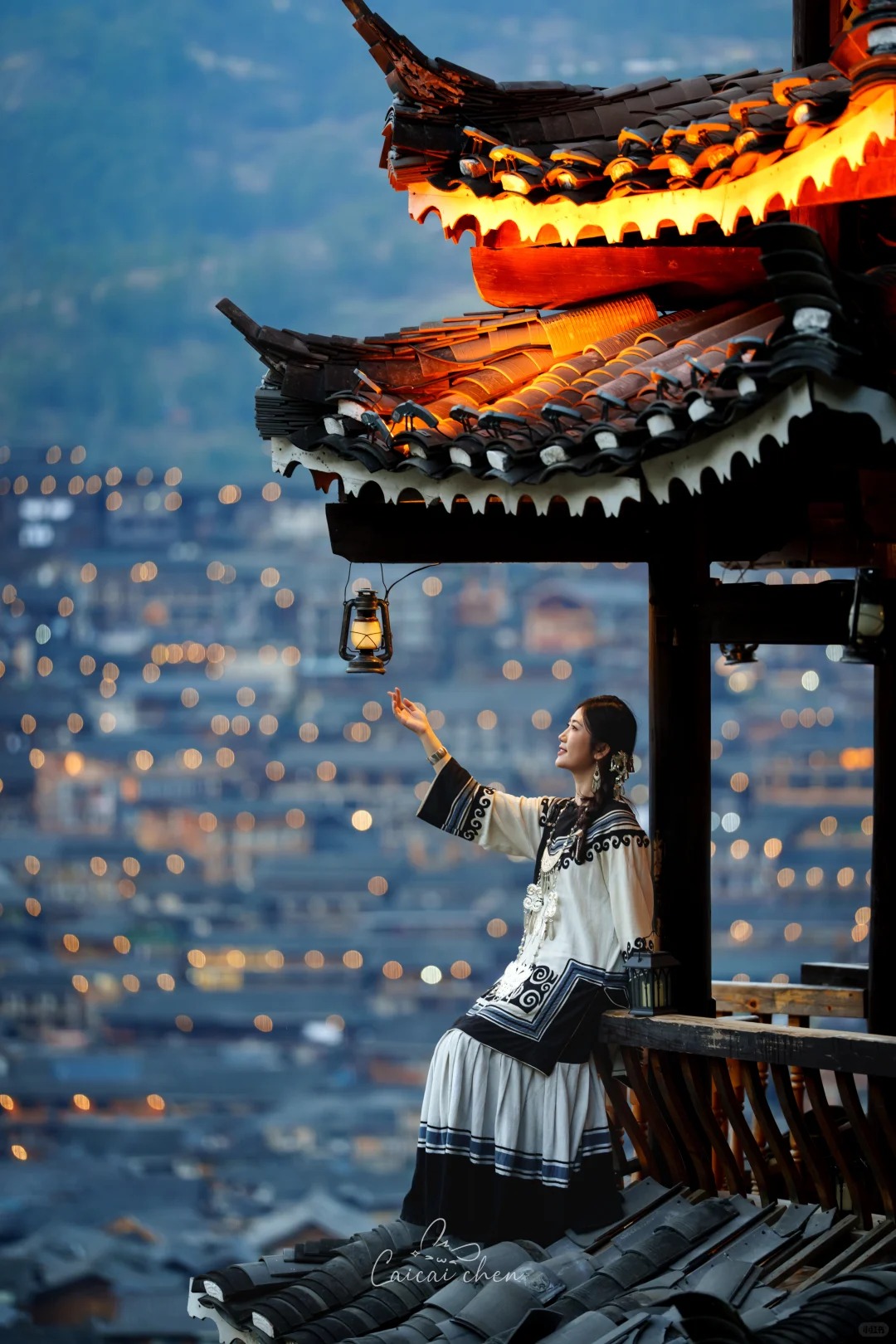 TRƯƠNG GIA GIỚI – PHƯỢNG HOÀNG CỔ TRẤN  THIÊN TỬ SƠN – HỒ BẢO PHONG 6N5Đ